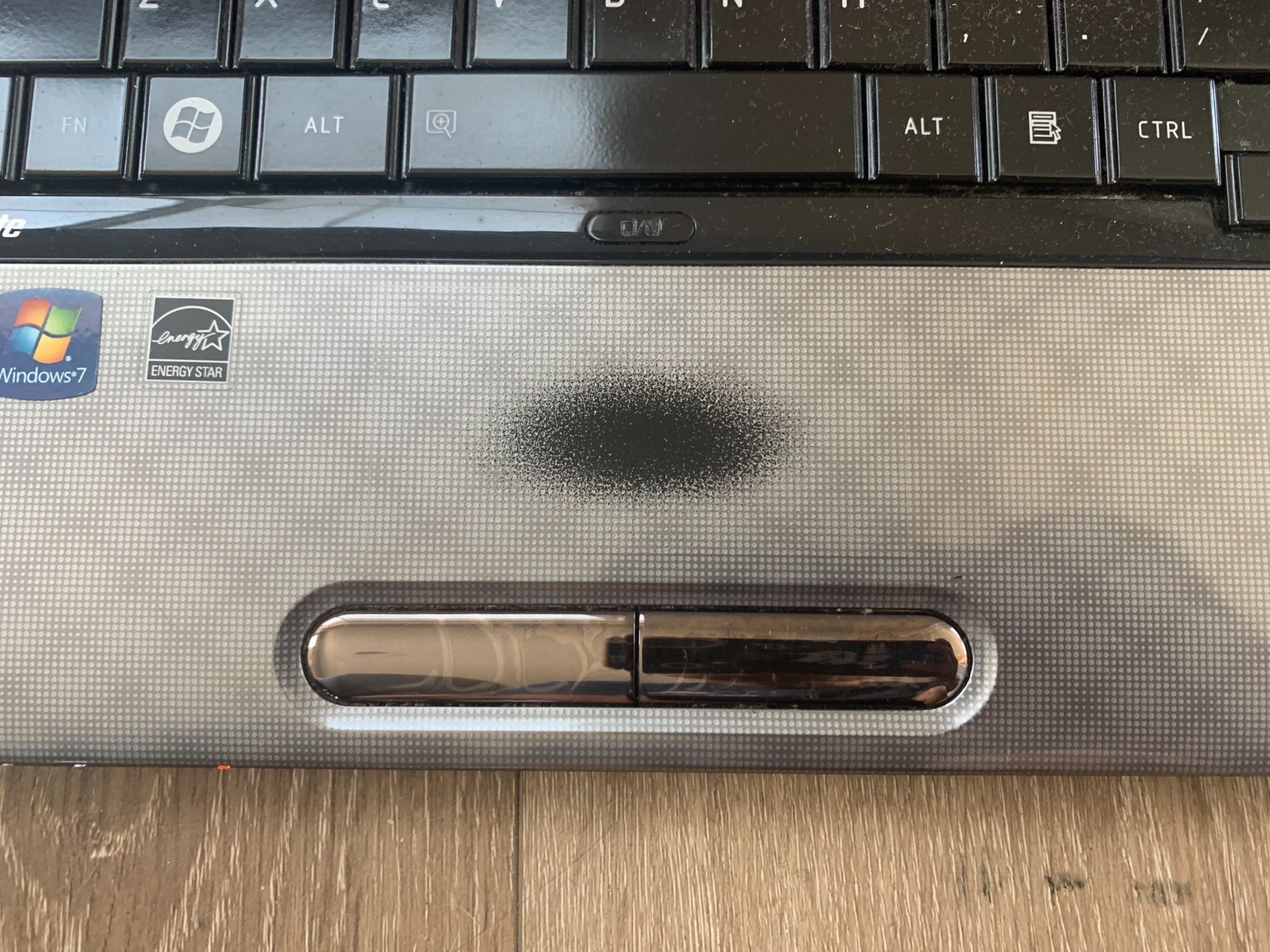 Toshiba Satellite L755-S5244 Intel Pentium B940 2.00GHz 4GB RAM 160GB HDD Win 10