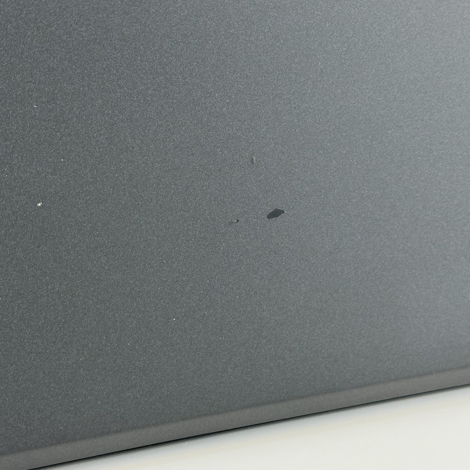Lenovo ThinkPad X13 Gen 3 FHD+ 2.9 GHz Ryzen 5 PRO 6650U 16GB 512GB – LCD Bleed