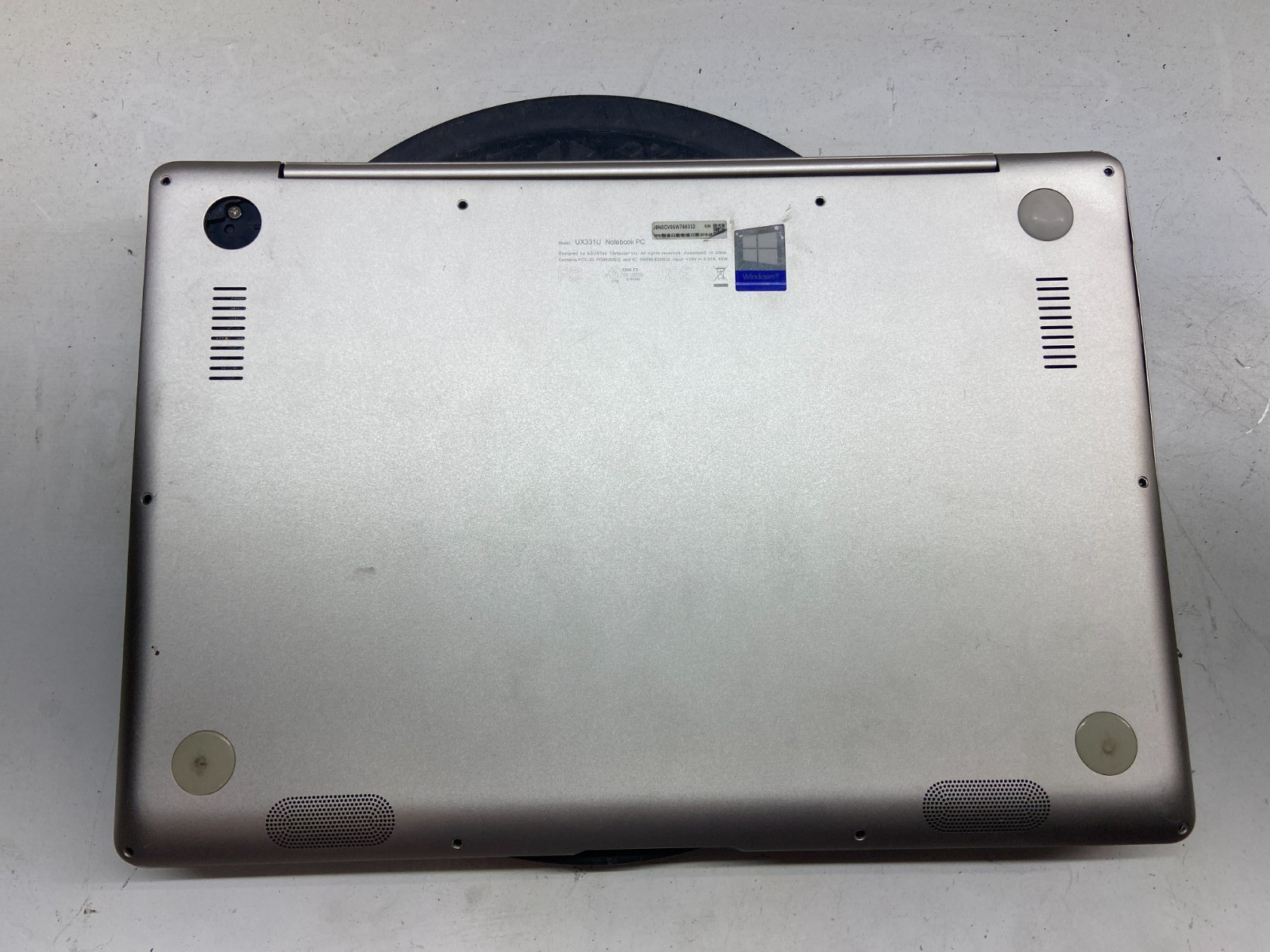 Asus Zenbook UX331U Intel Core i5-8250u 1.6GHz 8GB NO HDD