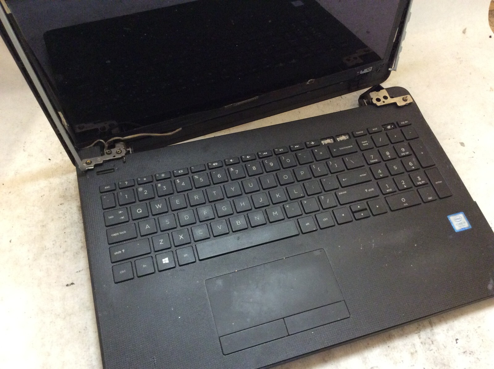 HP Notebook 15-bs013dx Laptop 15″ Intel Core i3 7th Gen WON’T TURN ON -PP