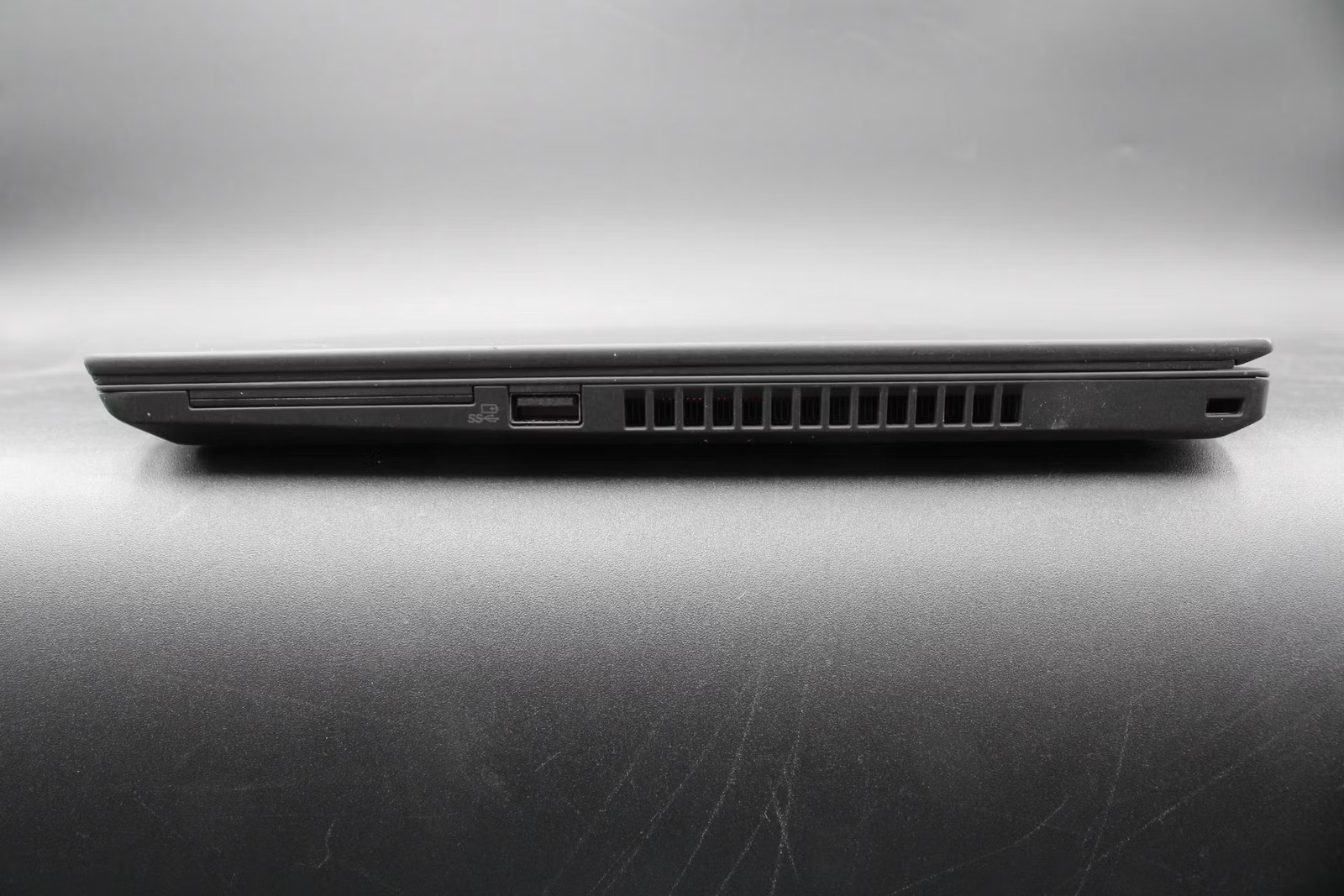 Lenovo ThinkPad P14s Gen 2i Used 14″ (i7-1185G7-16GB-512 GB NVMe)