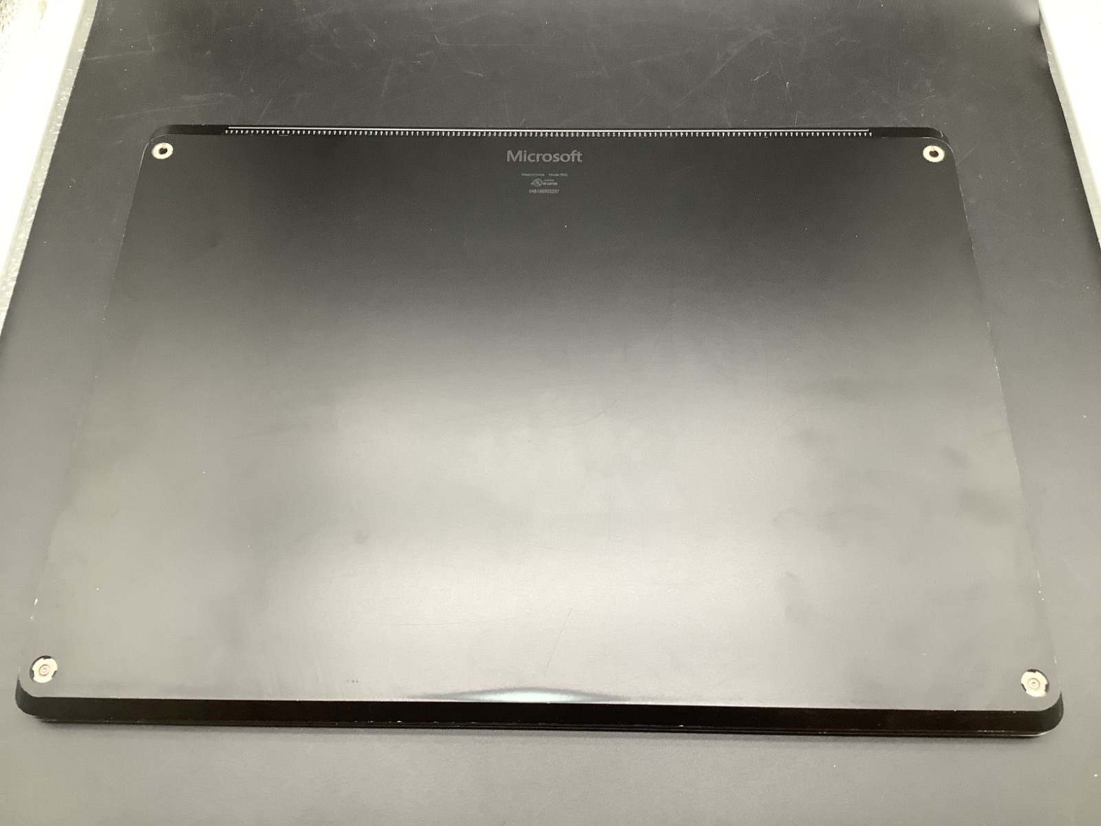 Microsoft Surface Laptop 3 13.5″ i5-1035G7 1.3GHz 16GB RAM 256GB SSD Read Desc 8