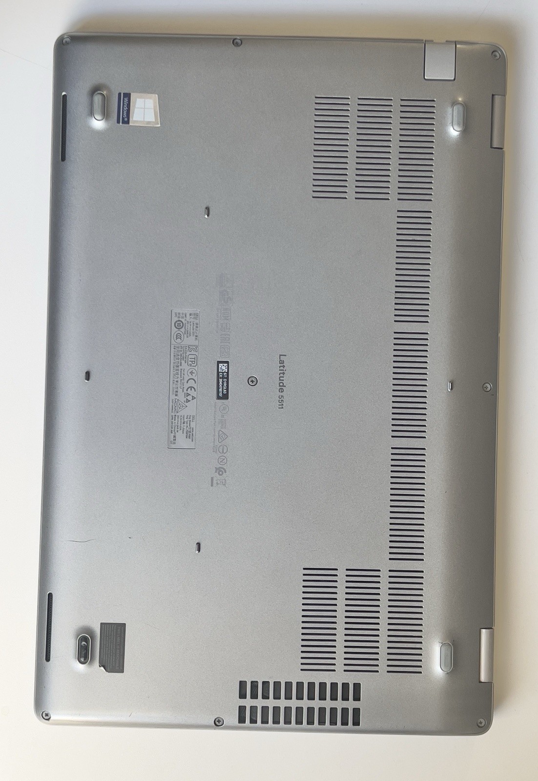 Dell Latitude 5511 Laptop 15.6″ FHD i5-10400H 4.60GHz RAM 12GB 512GB SSD WIN 11P