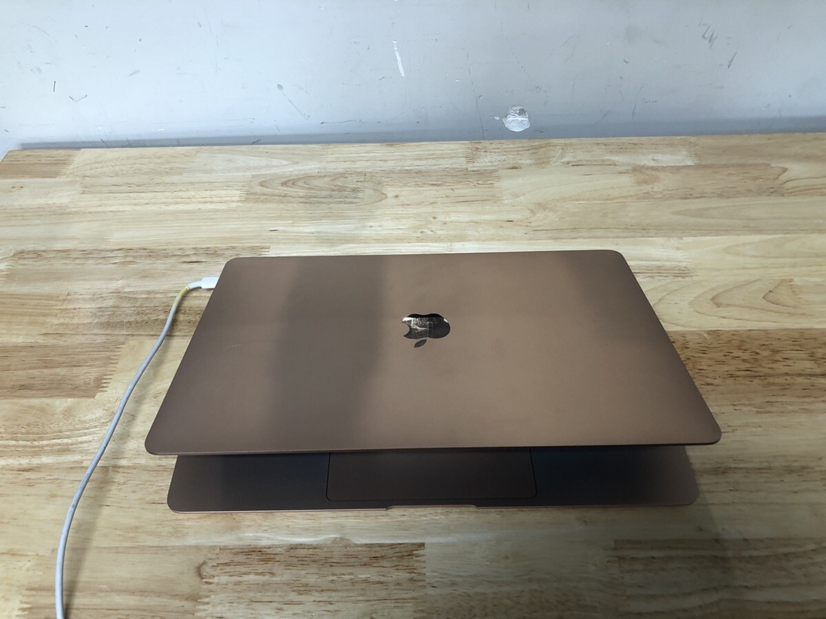 APPLE Laptop/Netbook MACBOOK AIR A1932 (EZ5006390)
