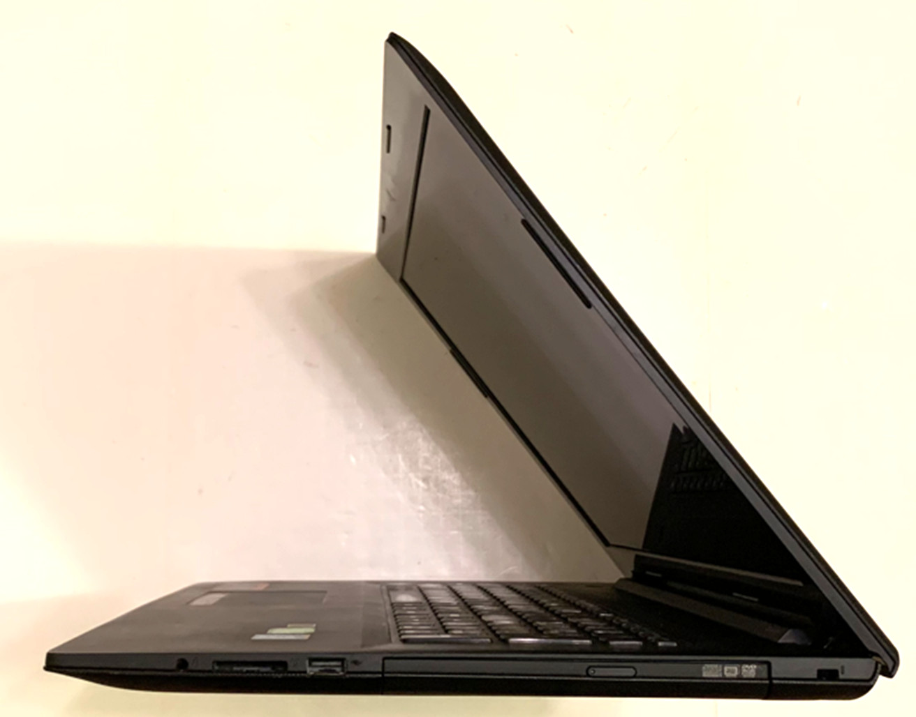 Lenovo G70-70 17″ WIN 11 ACTIVATED i7-4510U 2.0/3.1GHz CPU 16GB RAM 1TB HDD
