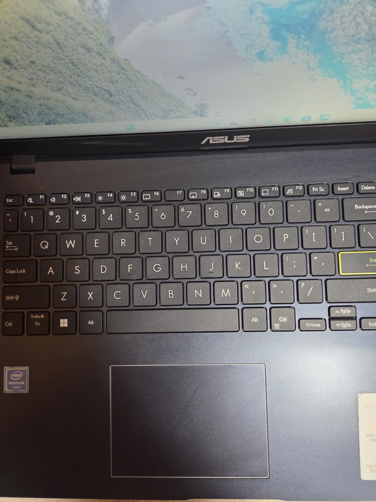 2023 ASUS Vivobook Go 15 (E510 / L510) – Windows 11 – 128GB – Incl. 65W Charger