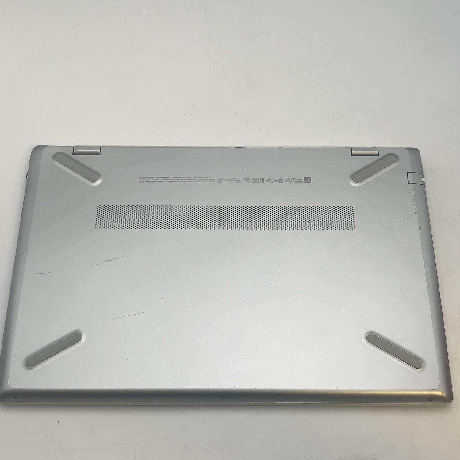 HP Pavilion 15-CS3076NR 14″ i7-1065G7 1.4GHz 8GB RAM 512GB SSD