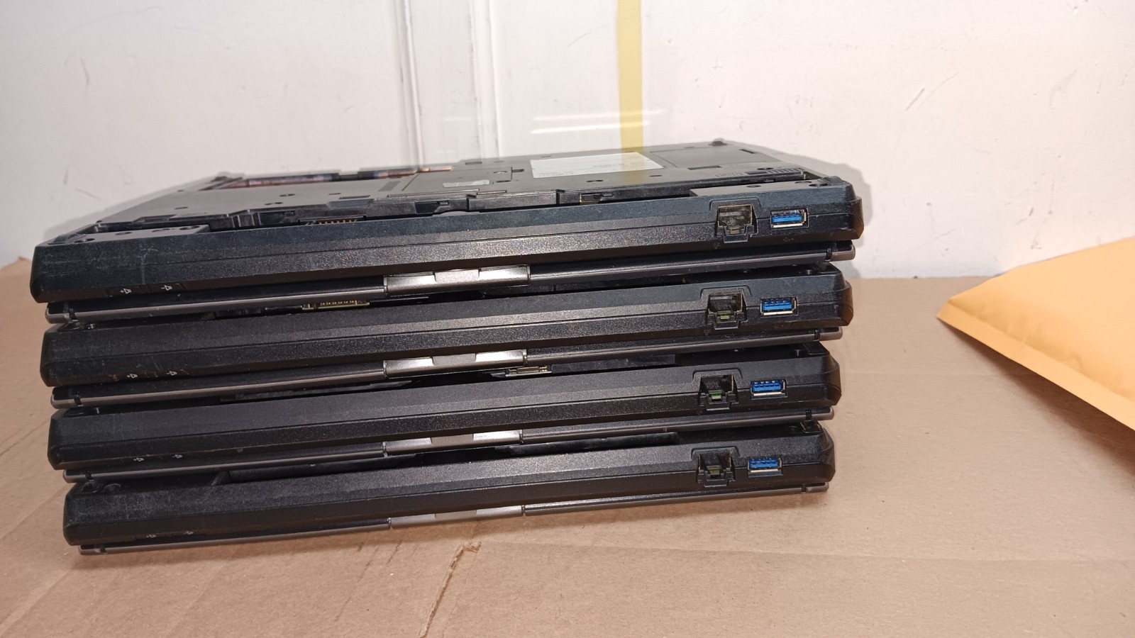 Lot of 4 Fujitsu LifeBook T726 T725 Laptops For Parts or Repair