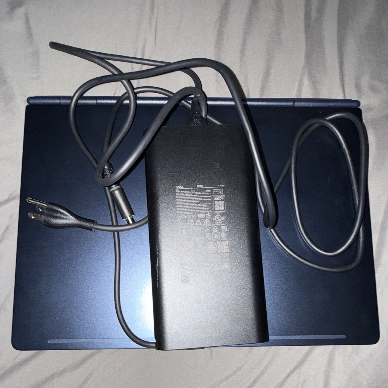 Alienware 16X Aurora 16 in Intel Core Ultra Windows 11 Laptop READ DESCRIPTION