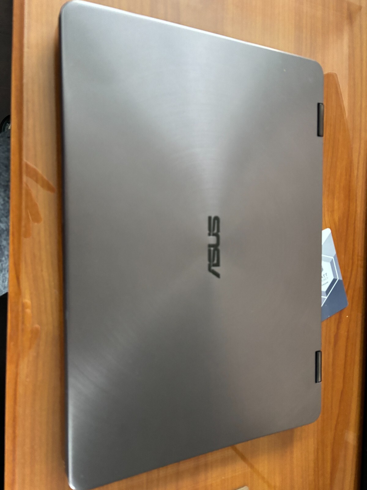 ASUS ZenBook 14 Flip UX461UA 14″ Laptop