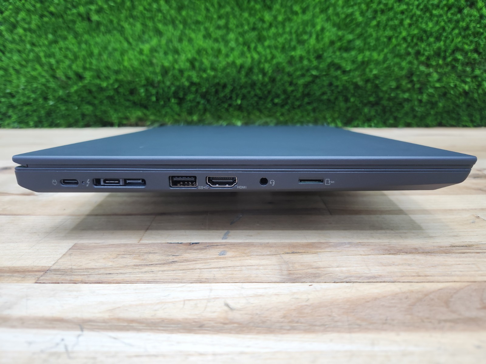 Lenovo ThinkPad T14 Gen 2 14″ FHD Touchscreen i7-1185G7 32GB 512GB SSD Win 11 ~