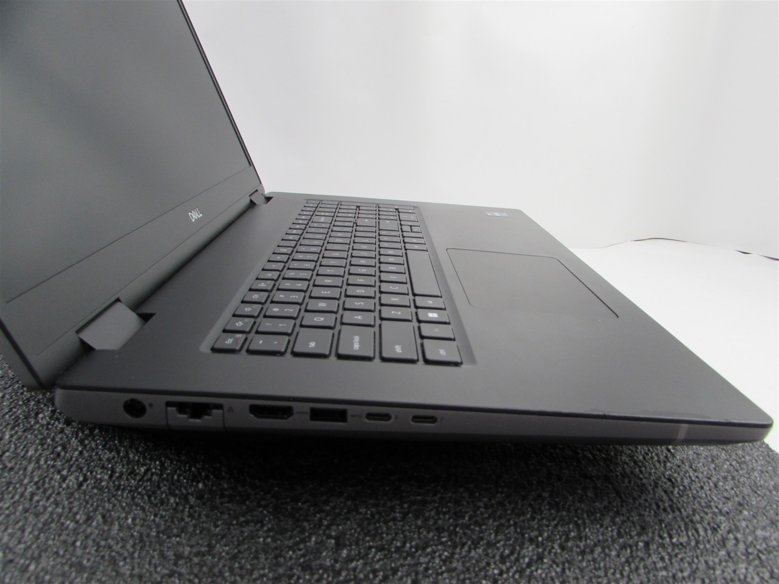 DELL PRECISION 7770 FHD I7-12850HX 512GB 32GB RAM RTX A3000 WIN 11 PRO NO BATT