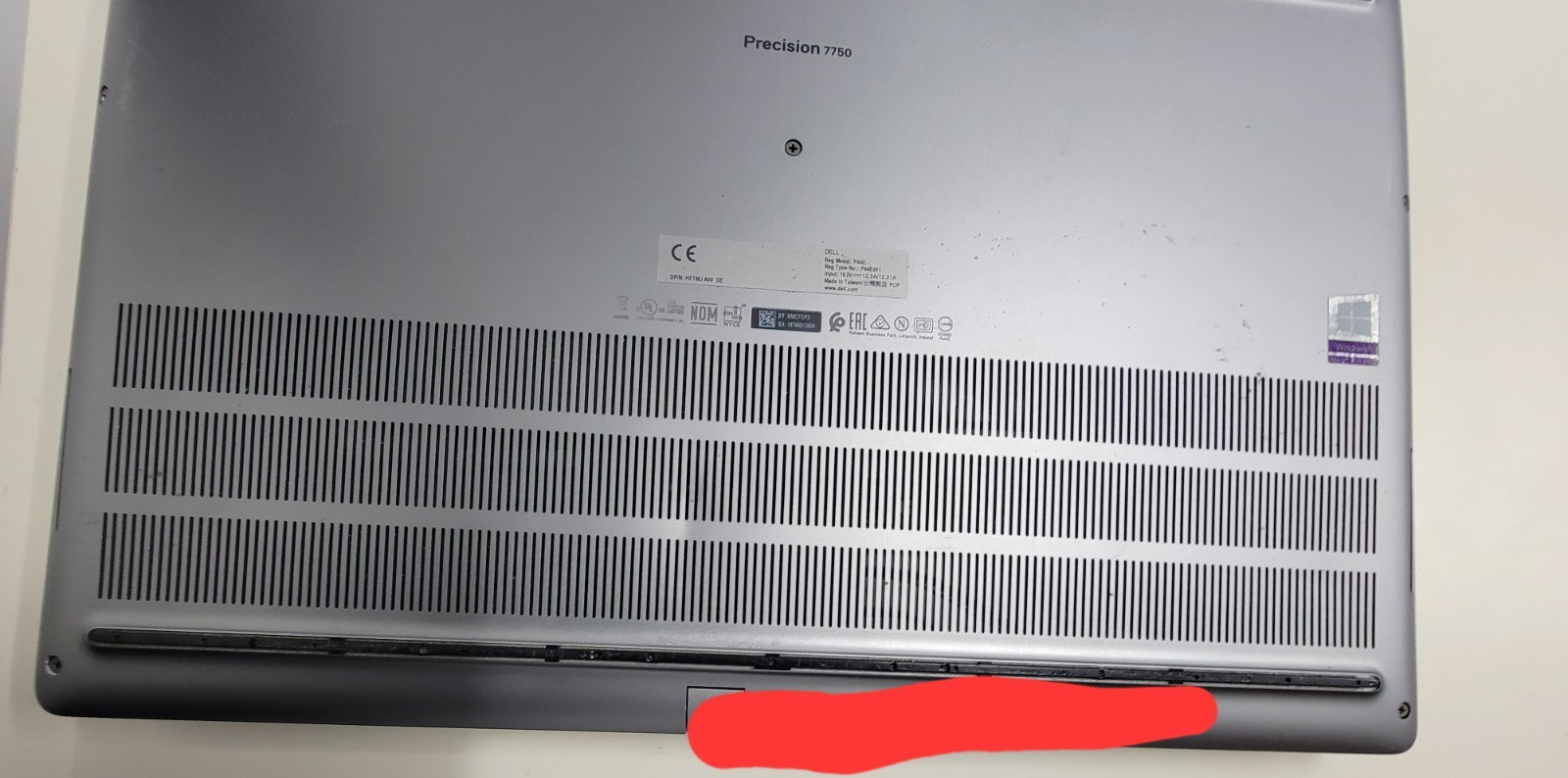Dell Precision 7750 17.3″ i7-10850H 2.70 GHz 32 GB 1TB RAM RTX3000 WIN 11PRO