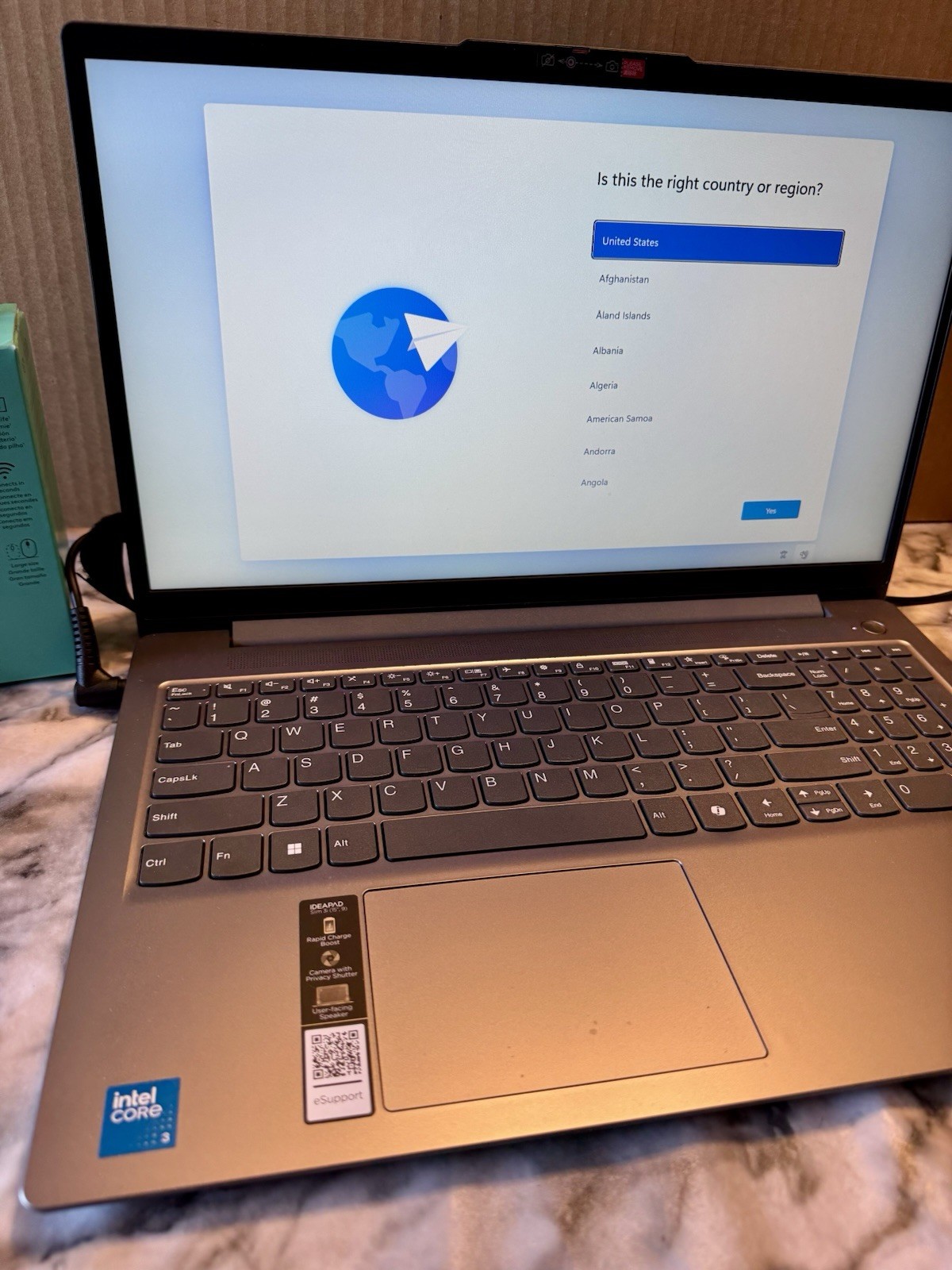 Lenovo IdeaPad Slim 3 15ITN9 15.6″ Core 3 N355 8GB 128GB UFS Win11 Grey