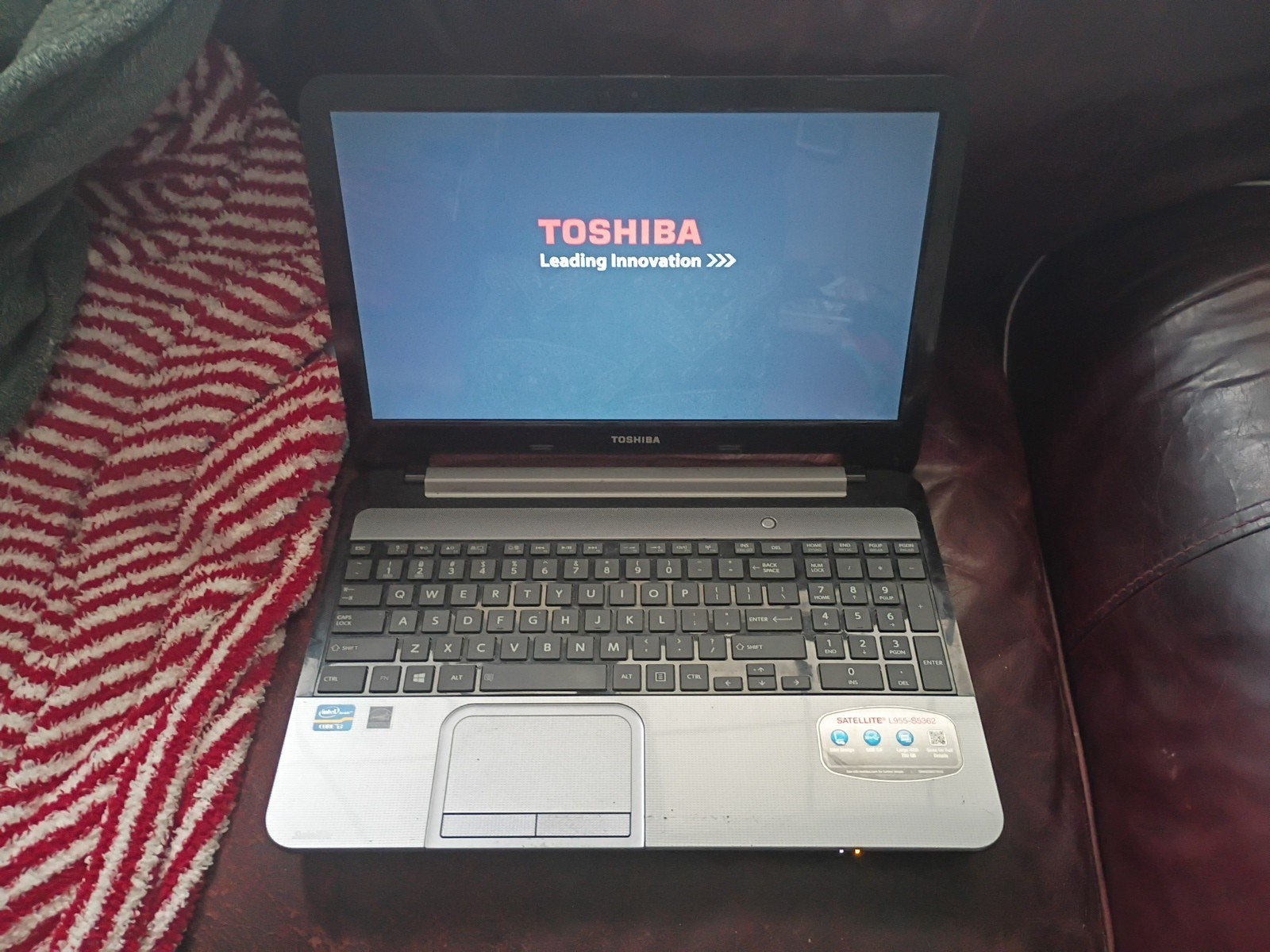 Toshiba Satellite L955-S5362 15.6″ Laptop LCD LED Display Screen Windows 8