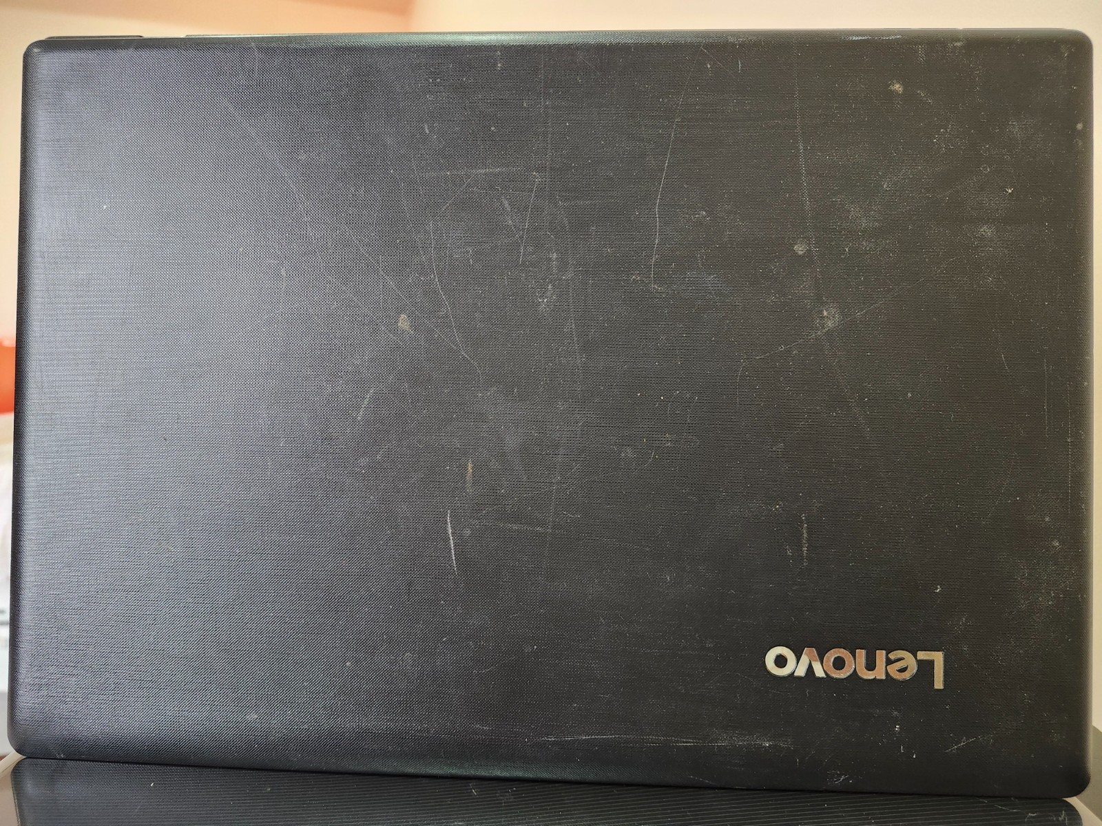 Lenovo IdeaPad 110-15ACL 15.6″ (500GB, AMD A6 Quad-Core, 2.00GHz, 4GB) Notebook