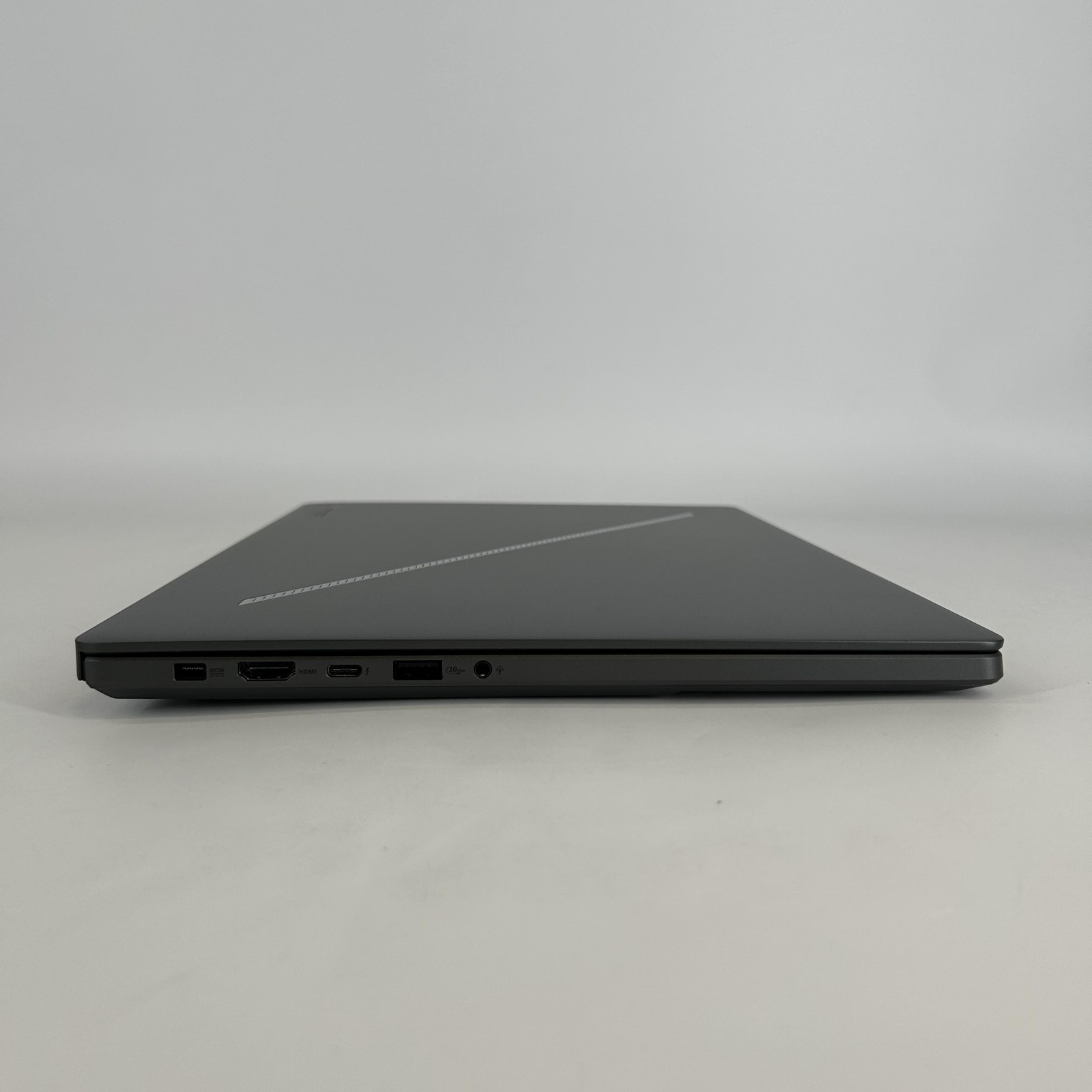 Asus ROG Zephyrus G16 GU605 16 QHD+ 2.9 GHz Ultra 9 285H 32GB 1TB RTX 5070 Ti