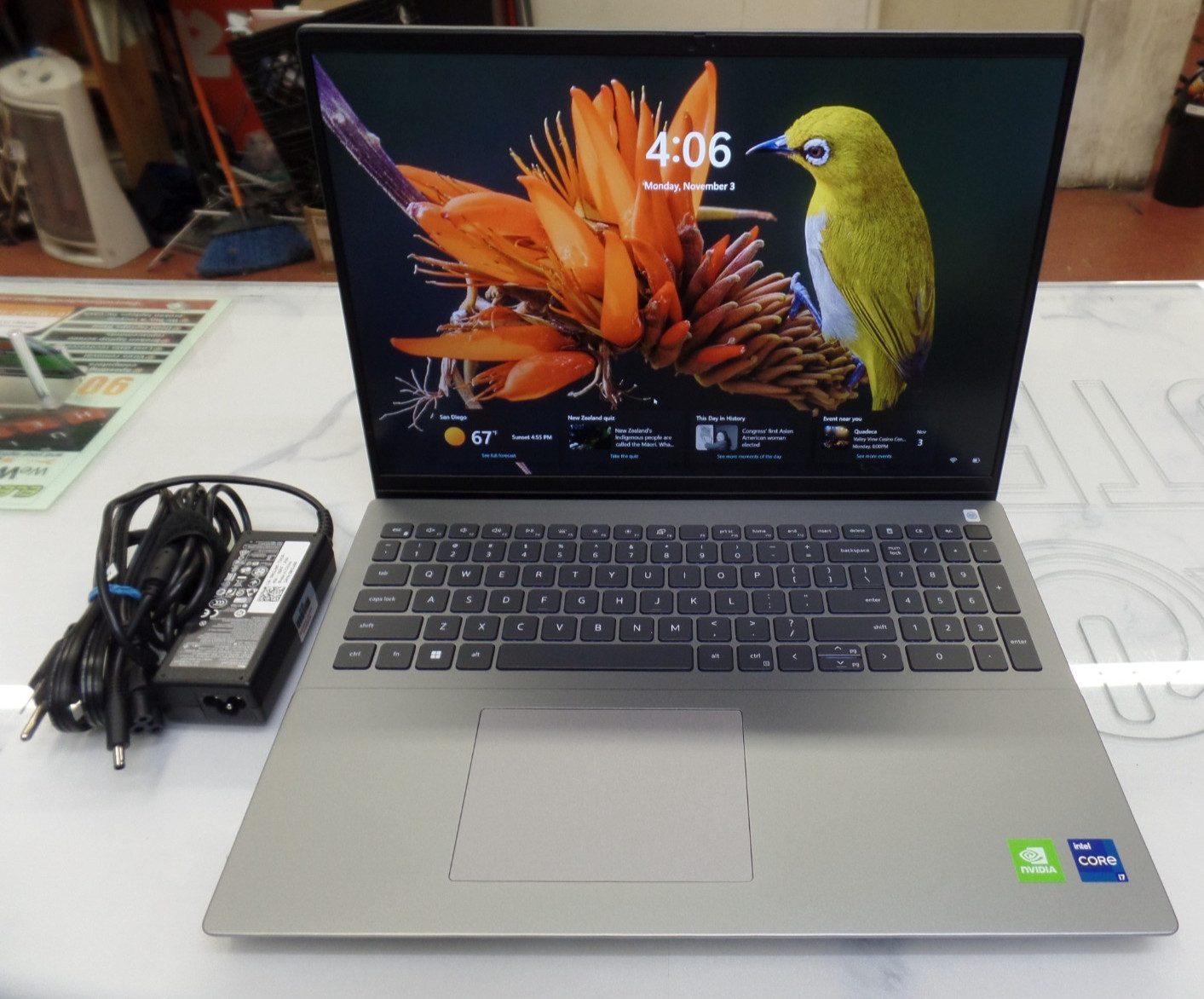 Dell Vostro 5620 16″ i7-1260P 2.10GHz 16GB 512GB SSD W11P GeForce MX570 Warranty