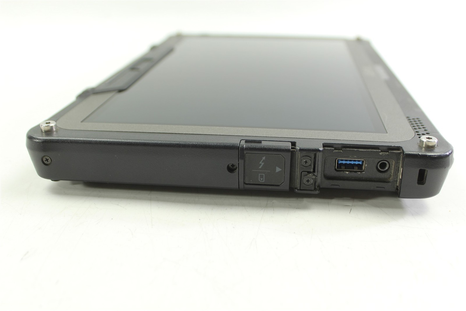 Getac F110 G6 Rugged Tablet 11.6″ i5-1135G7 2.4GHz 256GB SSD 8GB RAM NO OS