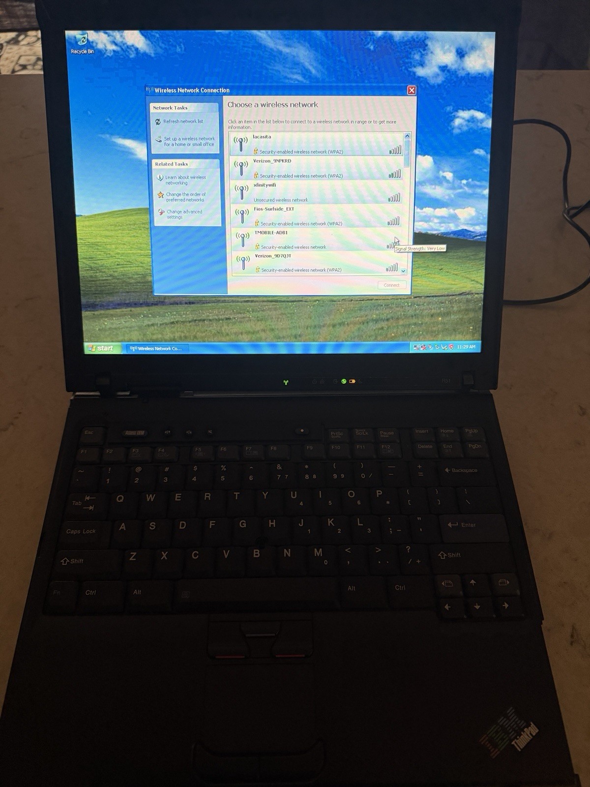 Great IBM THINKPAD R51 LAPTOP , 512MB RAM, 60gb IDE HD