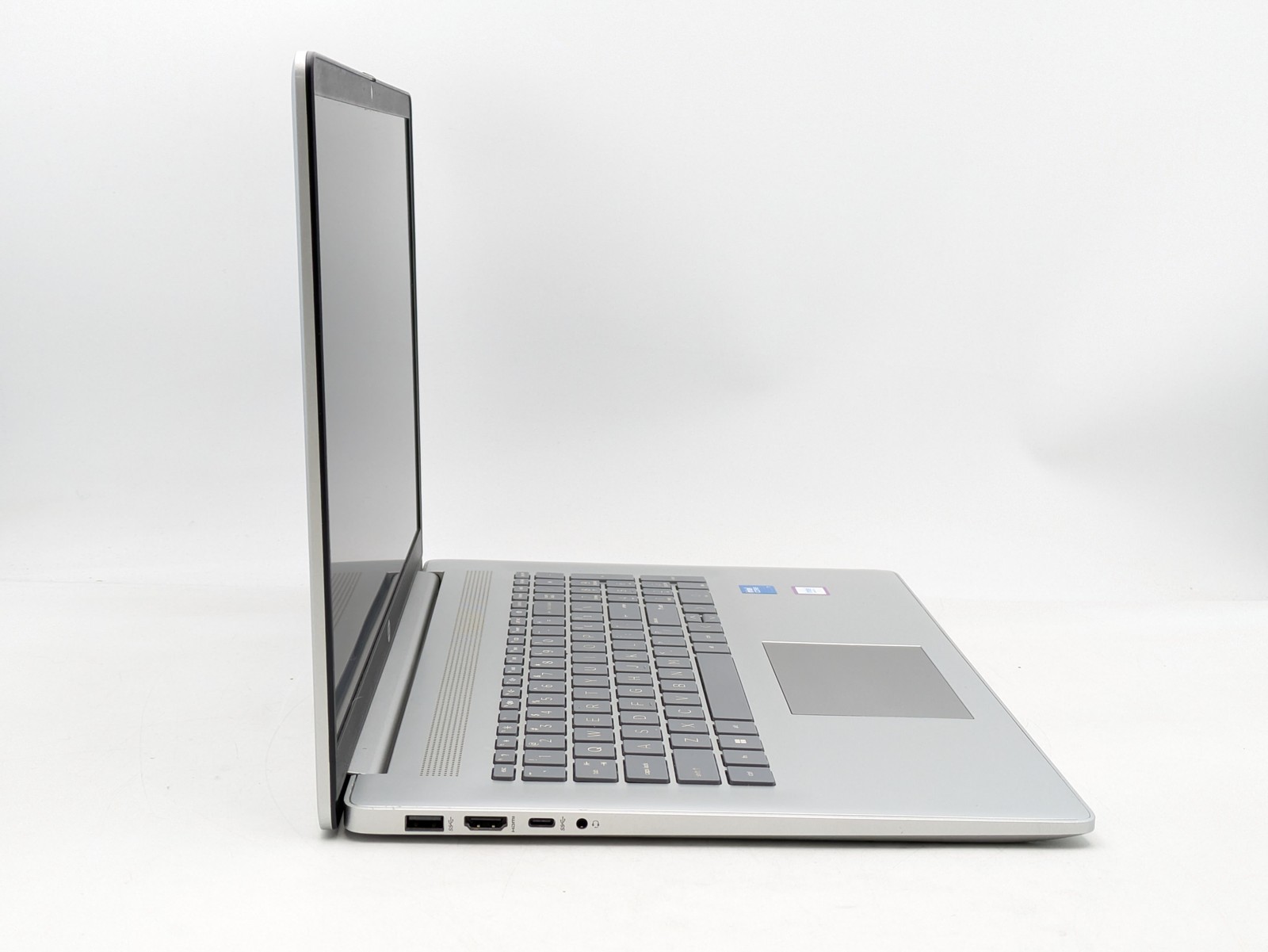 HP Laptop 17-cn4047nr 17.3″ Core 7 150U 16GB DDR4 512GB SSD Windows 11 Home