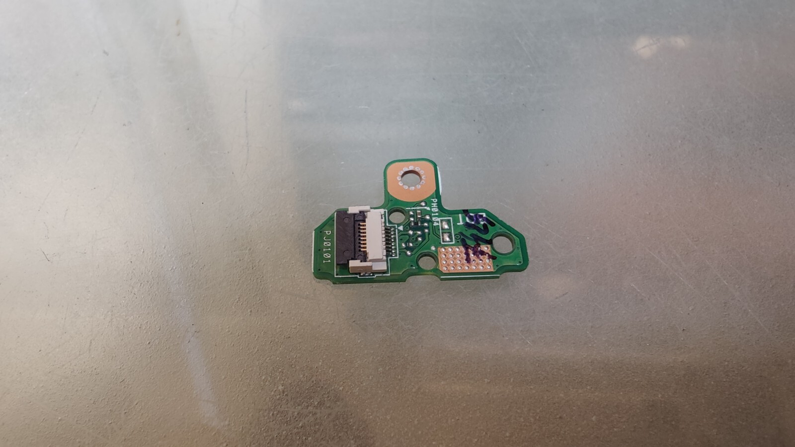 MEDION AKOYA E7425 MD61158 SCHEDA ACCENSIONE POWER ON OFF D17KR_PWR REV: 2.0