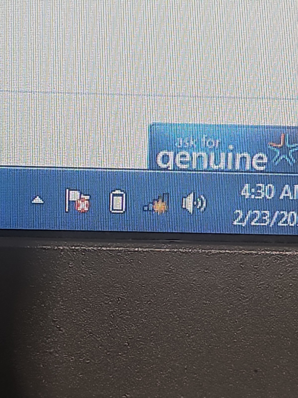 Dell LATITUDE 3340 WITH 4GB RAM AND 500GB HARD DRIVE. PLEASE READ