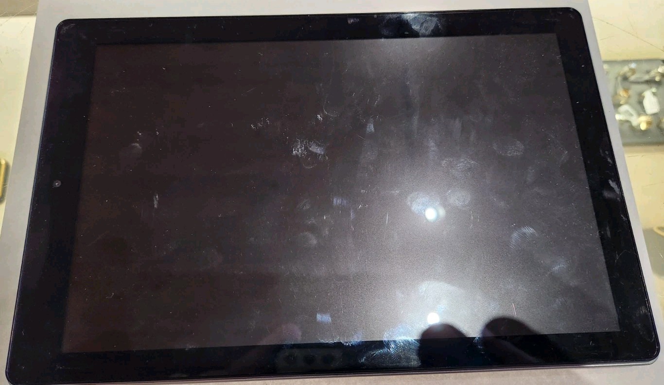 RCA Cambio W101SA23 Silver Tablet/Laptop & Keyboard – Locked PW For Parts ONLY