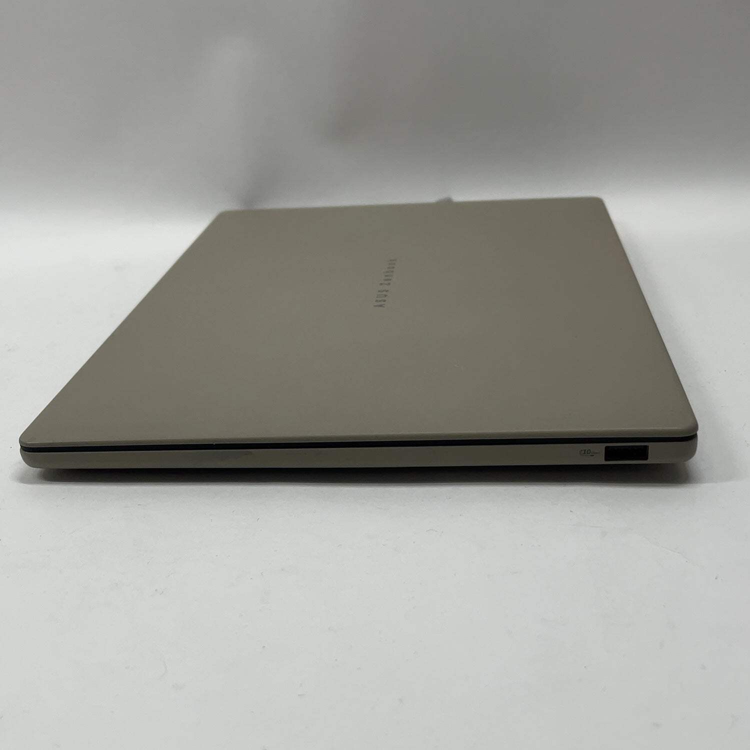 Asus Zenbook A 14 UX3407Q 14″ Snapdragon X Plus 3.2GHz 16GB RAM 512GB SSD