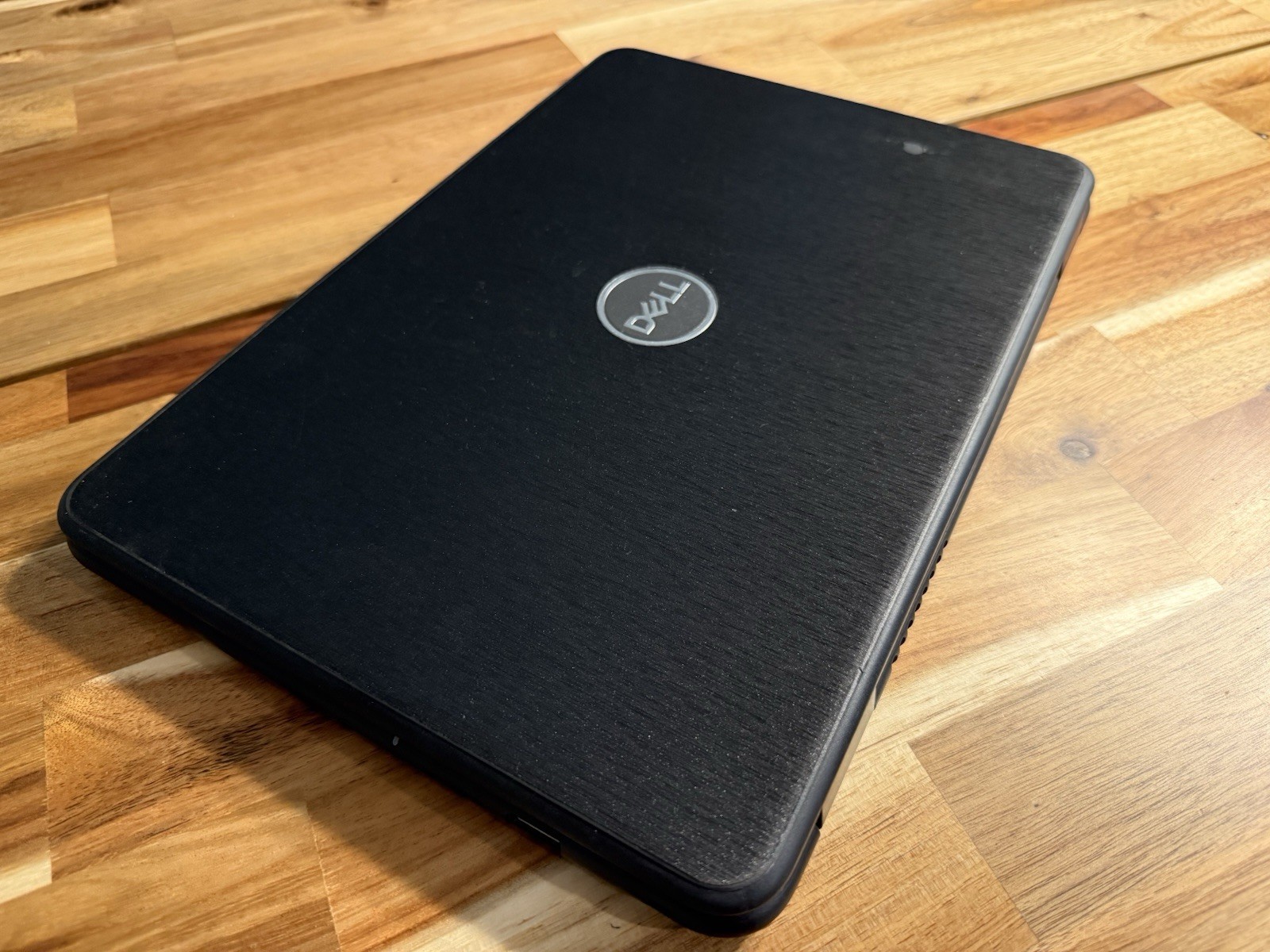 Dell Latitude 3310 13.3″ i5-8265U 8GB RAM 256GB SSD