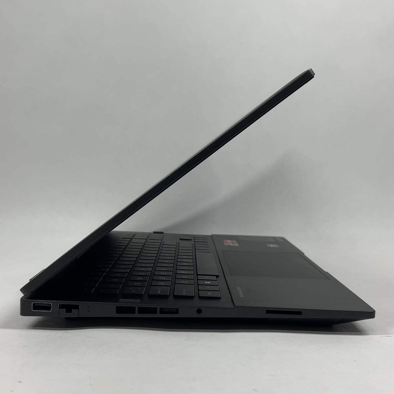 HP Omen 16Z-N000 16″ Ryzen 9 6900HX 3.3GHz 32GB RAM 1TB SSD AMD Radeon RX 6650M