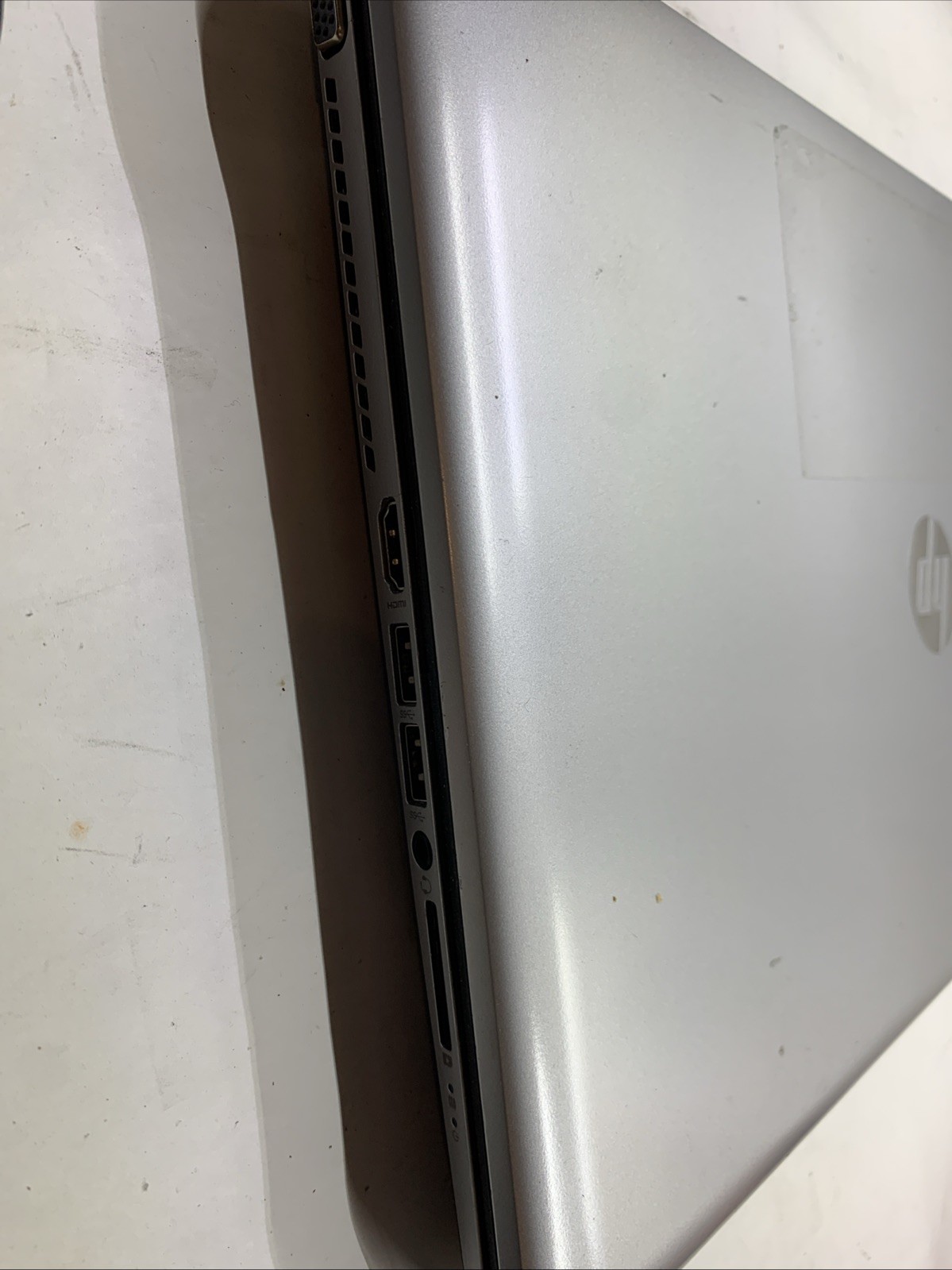 HP Pavilion 17″ Touch Notebook PC AMD A8-5550M 8GB 1TB HDD DTS Win 8.1 Bad Batt