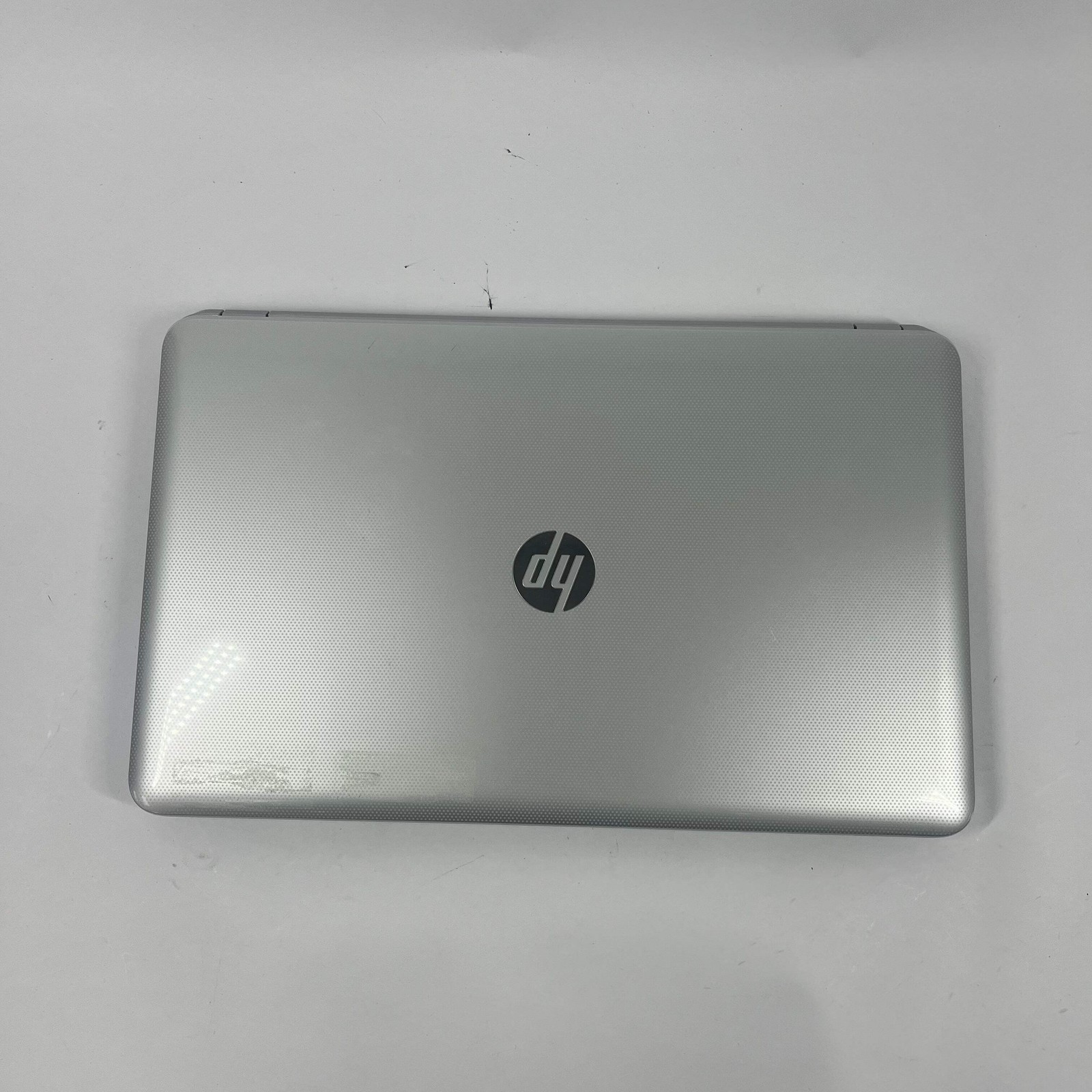 HP Pavilion 17 15″ AMD A8-5550M APU 1.1GHz 3GB 750GB SSD Radeon HD 8550G