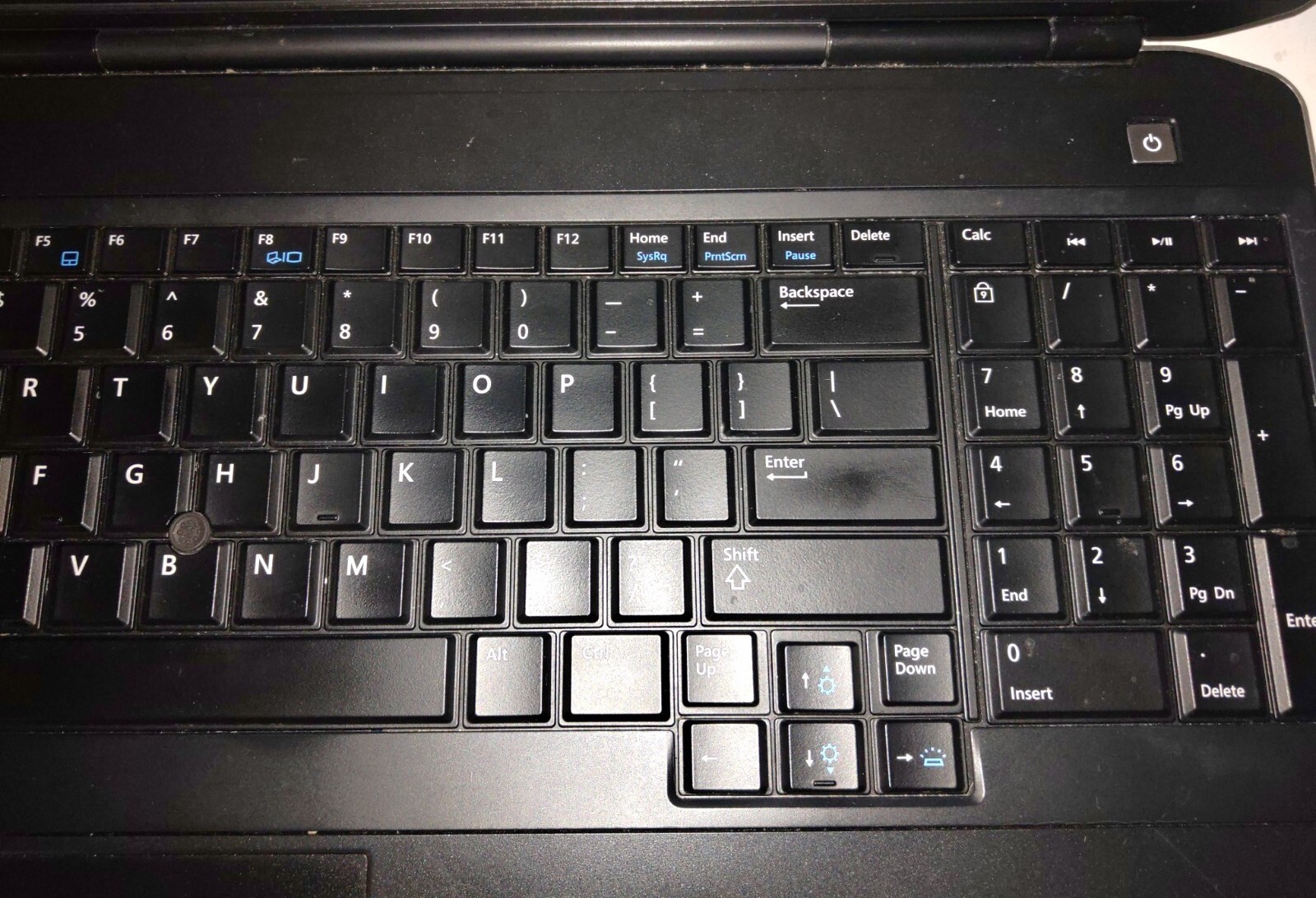 Dell Latitude E5530 Intel i3-3110M 2.40Ghz 8GB Ram 500GB HDD No Charger No OS