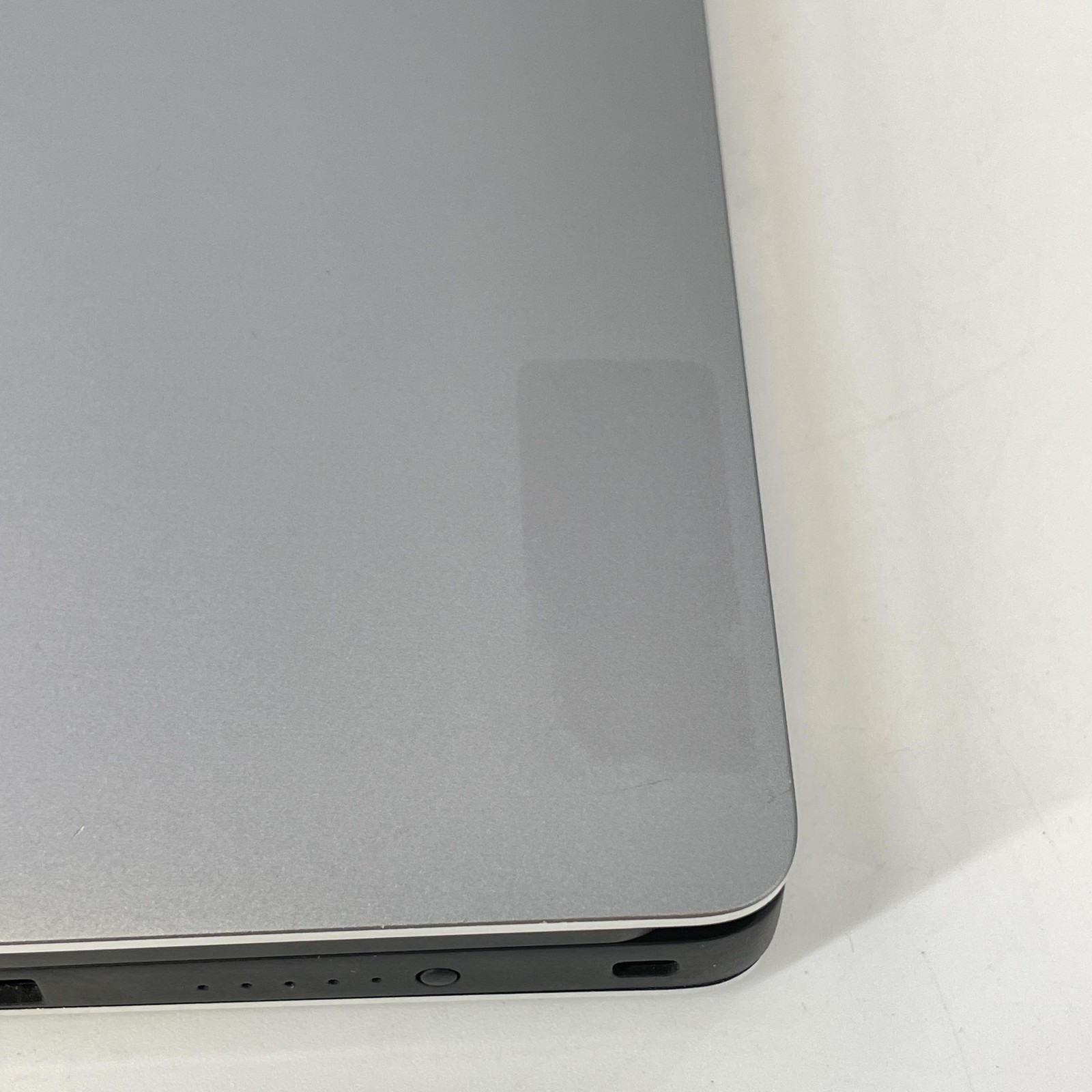 Dell Precision 5540 15.6 FHD i7-9850H 2.60GHz 8GB 1TB SSD Quadro T1000 Very Good