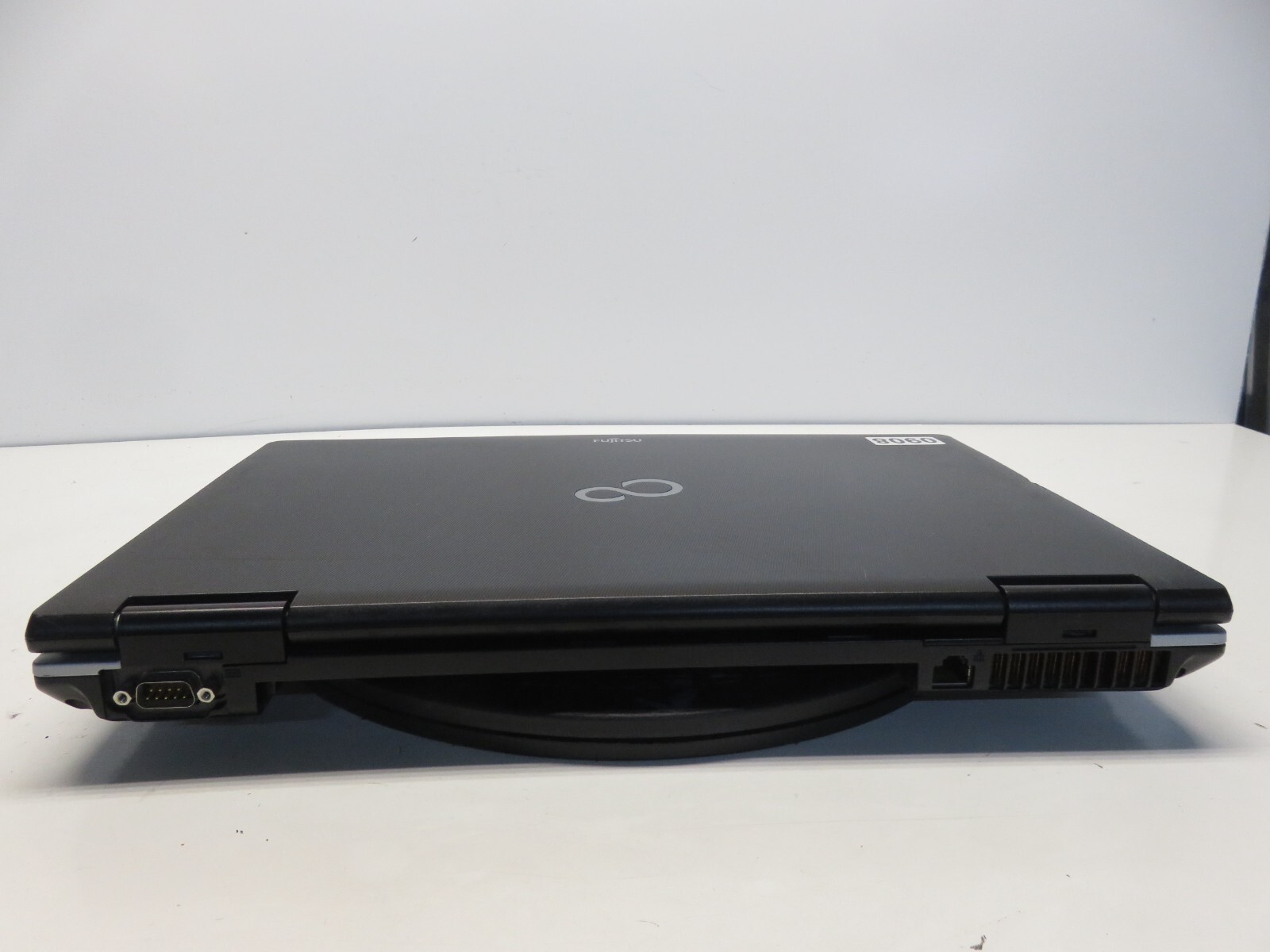 Fujitsu Lifebook E751 Intel Core i5-2520M CPU 2.50GHz 2GB NO HDD No Batt