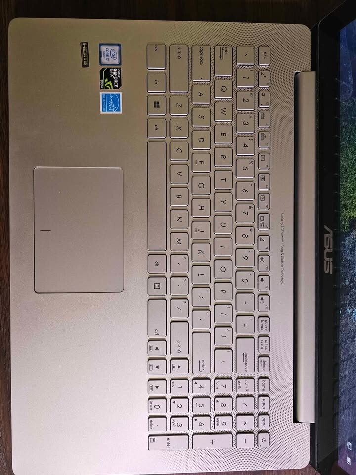 ASUS ZenBook pro 15.6″ UX501V (512GB SSD, Intel Corei7, 2.60 GHz,…