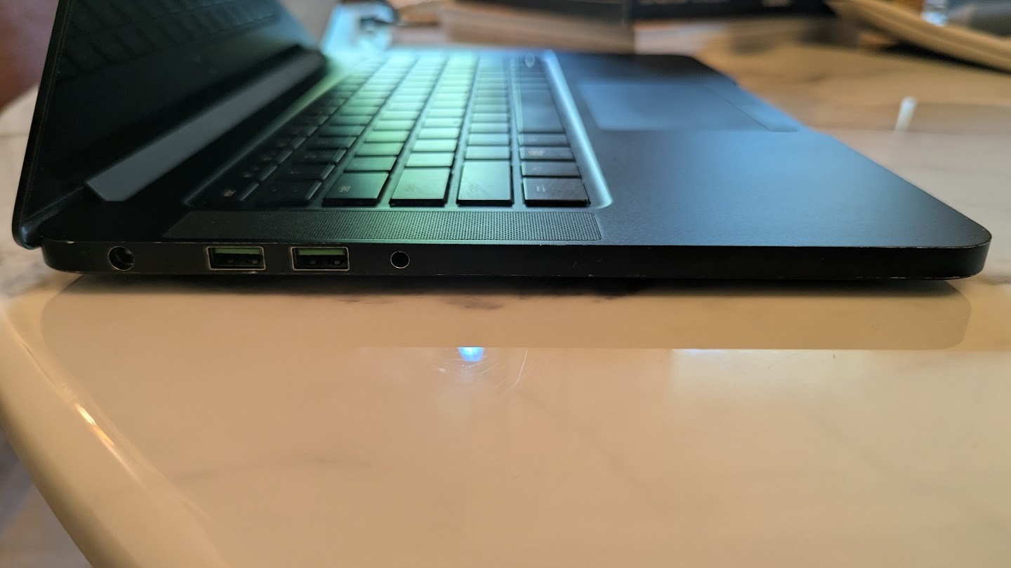Razer Blade 14 2016, 1060GTX, 3200×1800 QHD+, 1TB Hard Drive, 2x power supplies