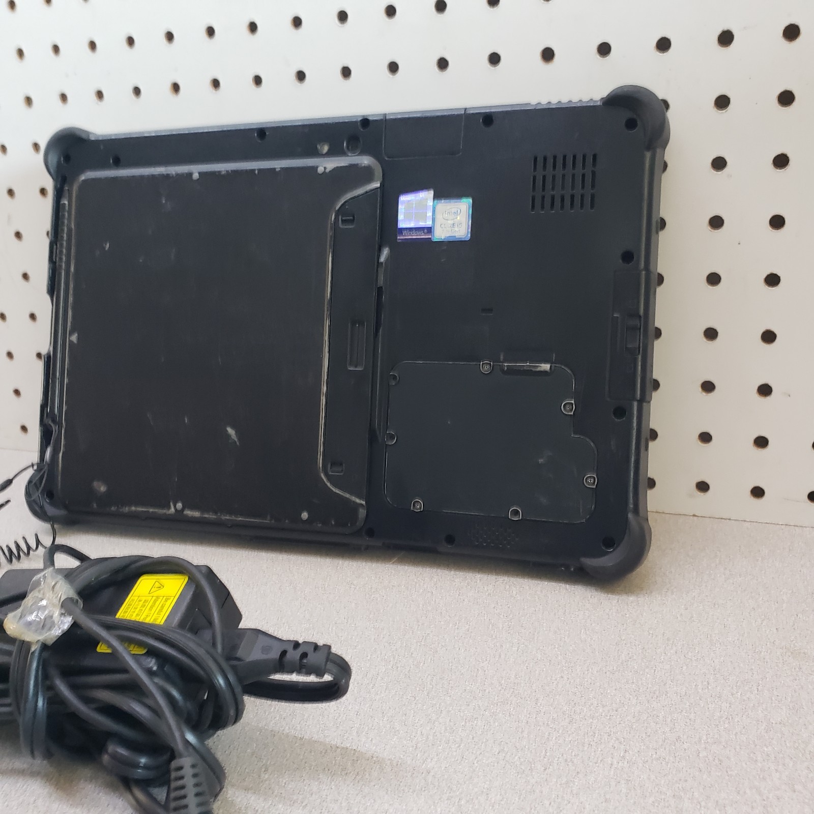 Getac F110 G4 F110G4 7Gen i5-7200U 2.50ghz 4GB,256gb SSD Win10 Rugged tablet