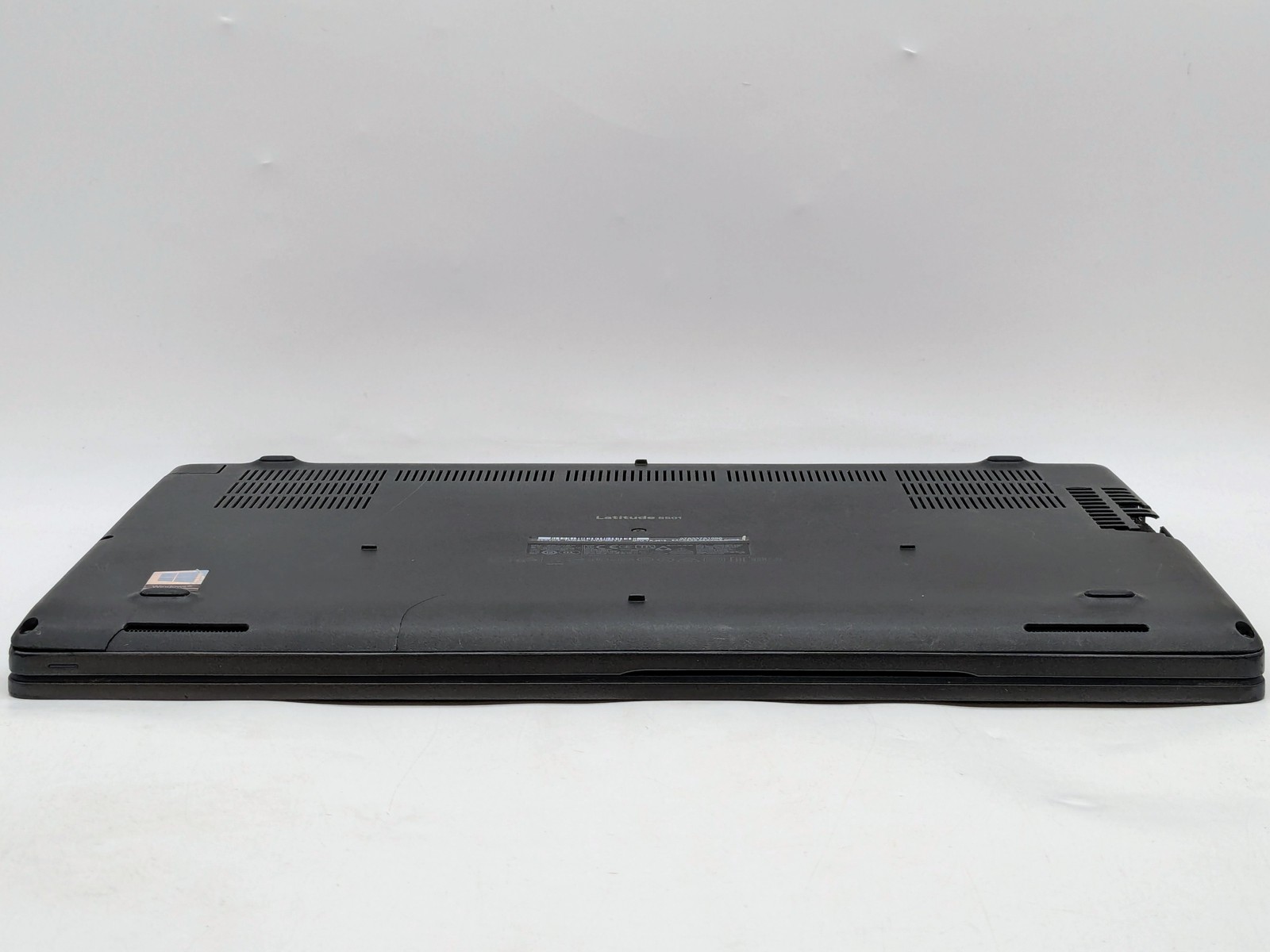 Dell Latitude 5501 15″ FHD I5-9400H 1TB SSD 16GB W11 Webcam Backlit *READ*