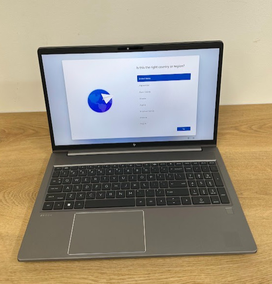 HP ZBook Power G10 A, Ryzen 7 Pro 7840HS, 16GB DDR5, Radeon 780M, 512GB SSD 2023
