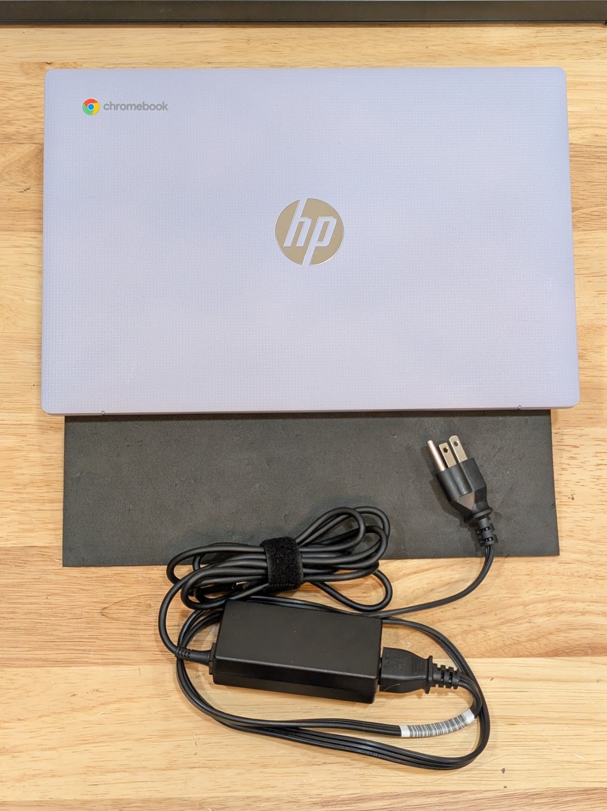 HP Chromebook 14at-nf000 14″ Intel N200 8GB 256GB SSD Intel UHD Lavender
