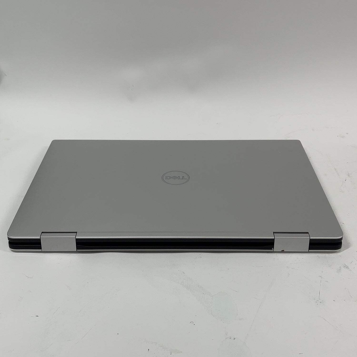 Dell XPS P73F 15.6″ i7-8705G 3.1GHz 16GB RAM 256GB SSD