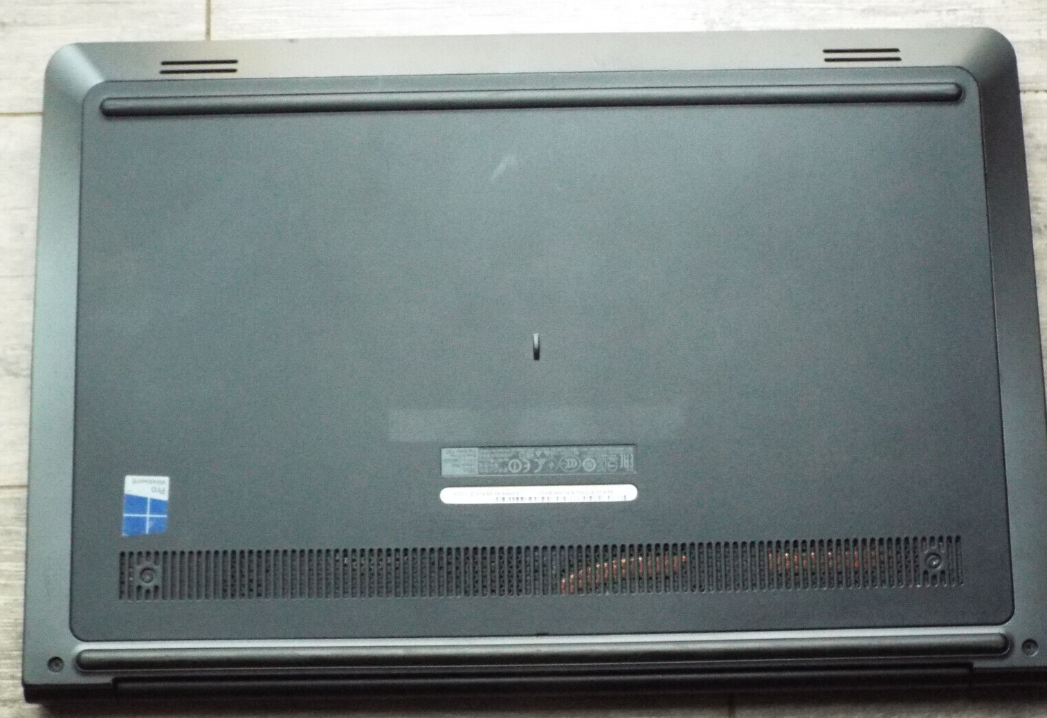 Dell Latitude 3550 i3-5005U 2 GHz 500 GB HDD 8 GB RAM 15.6″ Win 10 Pro