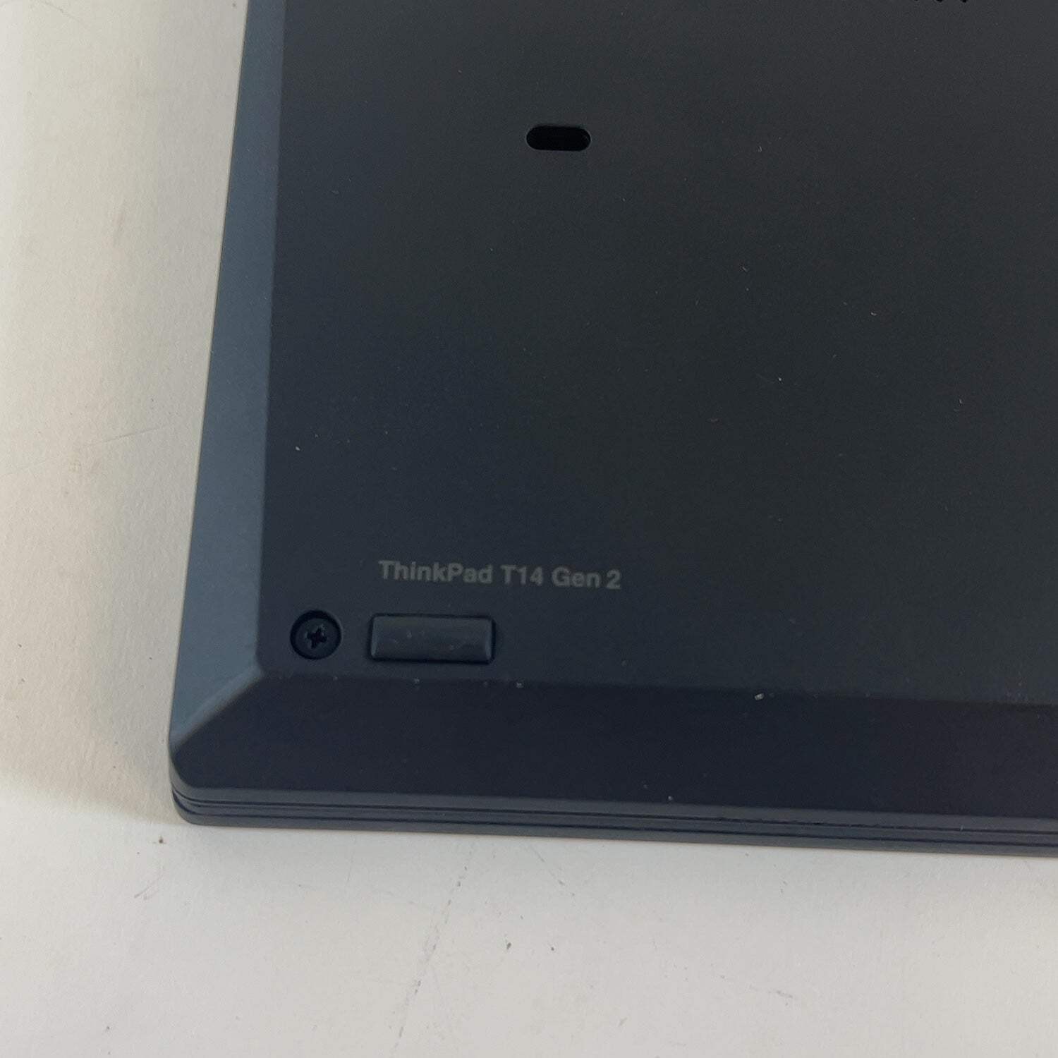 Broken Lenovo ThinkPad T14 Gen 2 14″ Ryzen 5 Pro 5650U 16GB RAM 256GB SSD Read