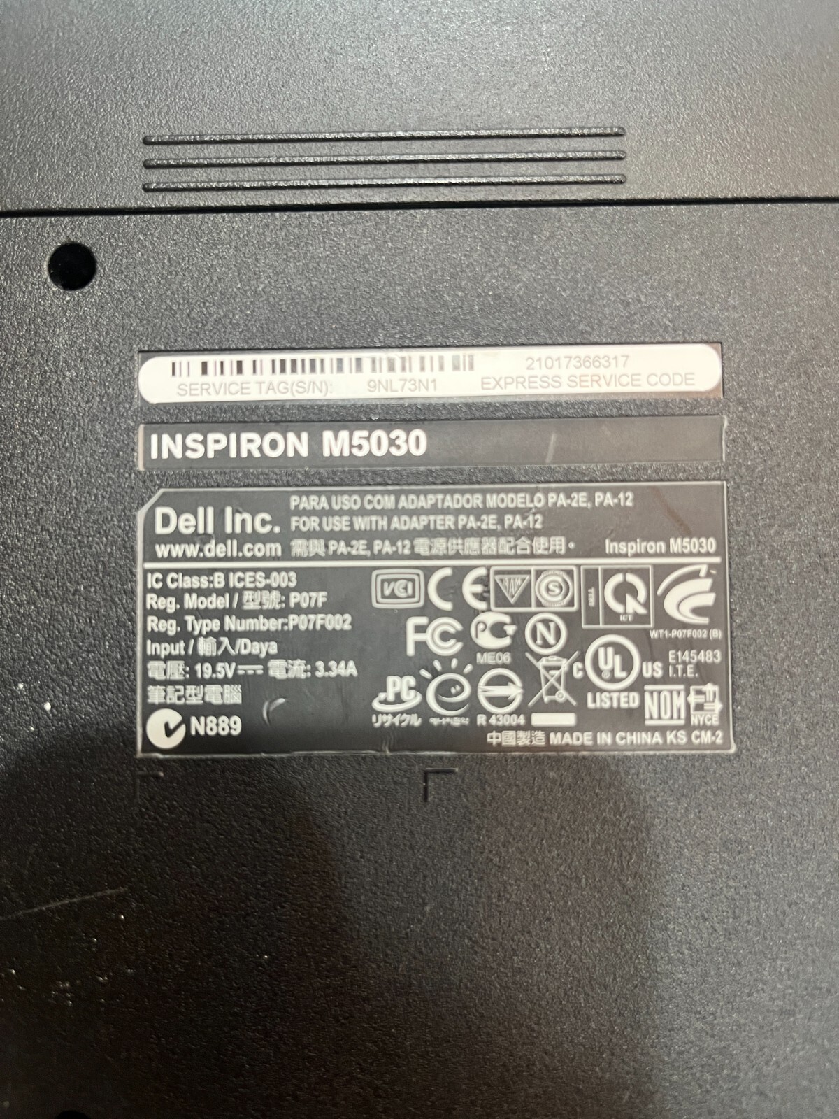 Dell Inspiron M5030 15.6in. (320GB, AMD Athlon II, 2.1GHz, 3GB) Notebook/Laptop