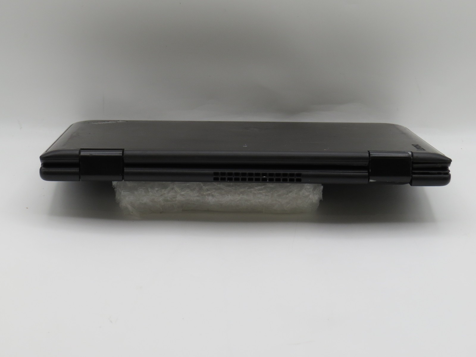 Lenovo Yoga 11e i3-6100U @ 2.3GHz 8GB DDR3 256GB m2 11″ Touch No Batt/OS