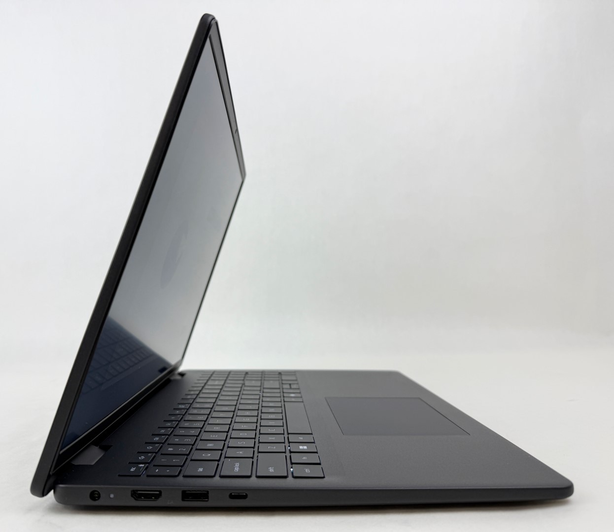 Dell 16 DC16250 16″ FHD Touch Core 7 150U 16GB 1TB SSD W11H