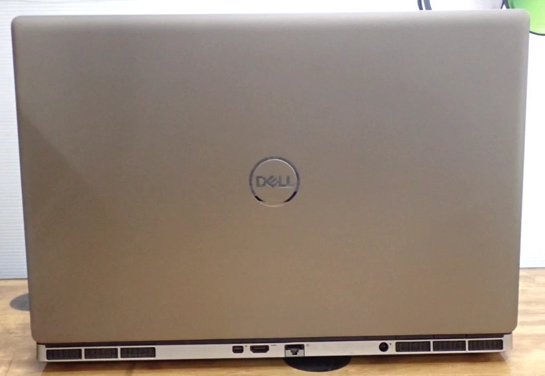 Dell Precision workstation 7760 Intel i9-11950H 32GB 2*512 NVMe- 2TB, RTX4000