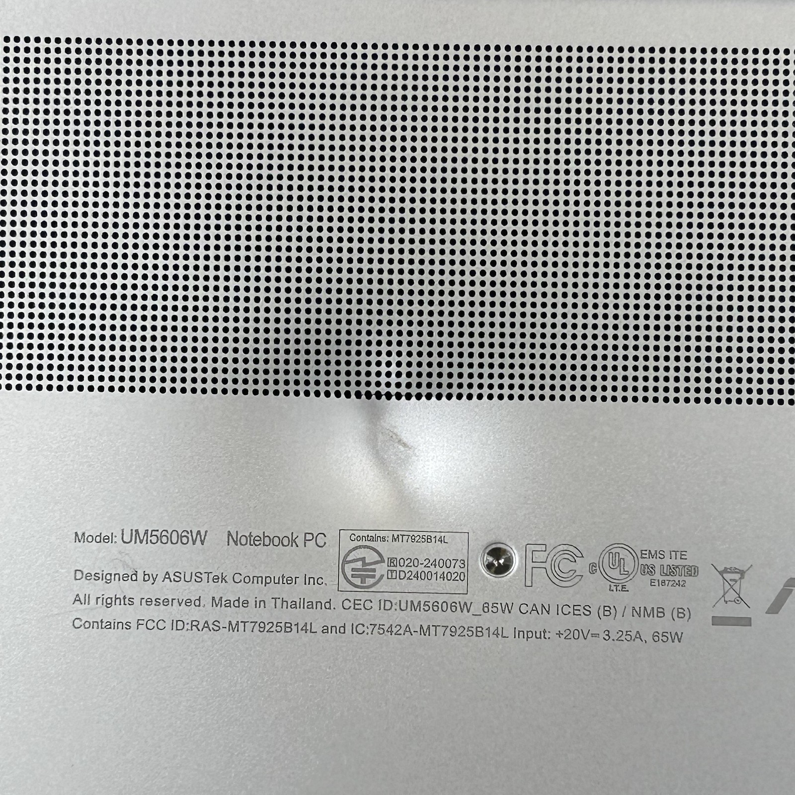 Asus Zenbook S 16 White QHD+ TOUCH 2.0 GHz Ryzen AI 9 365 24GB 1TB SSD Good